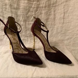 Sam Edelman Suede T-Strap heels with gold accent